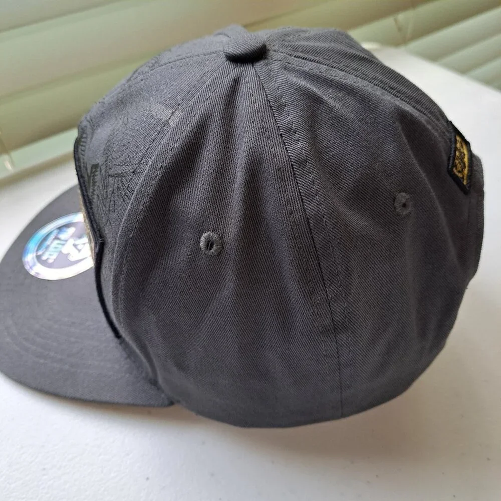 NEW TOP LEVEL Savage Snapback Hat Grey Black Gold Tiger Design‎ 100% Cotton Claw